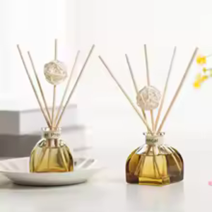 Reed Diffuser Bernsteinglas Rattan Nacht die nach Harz duftet